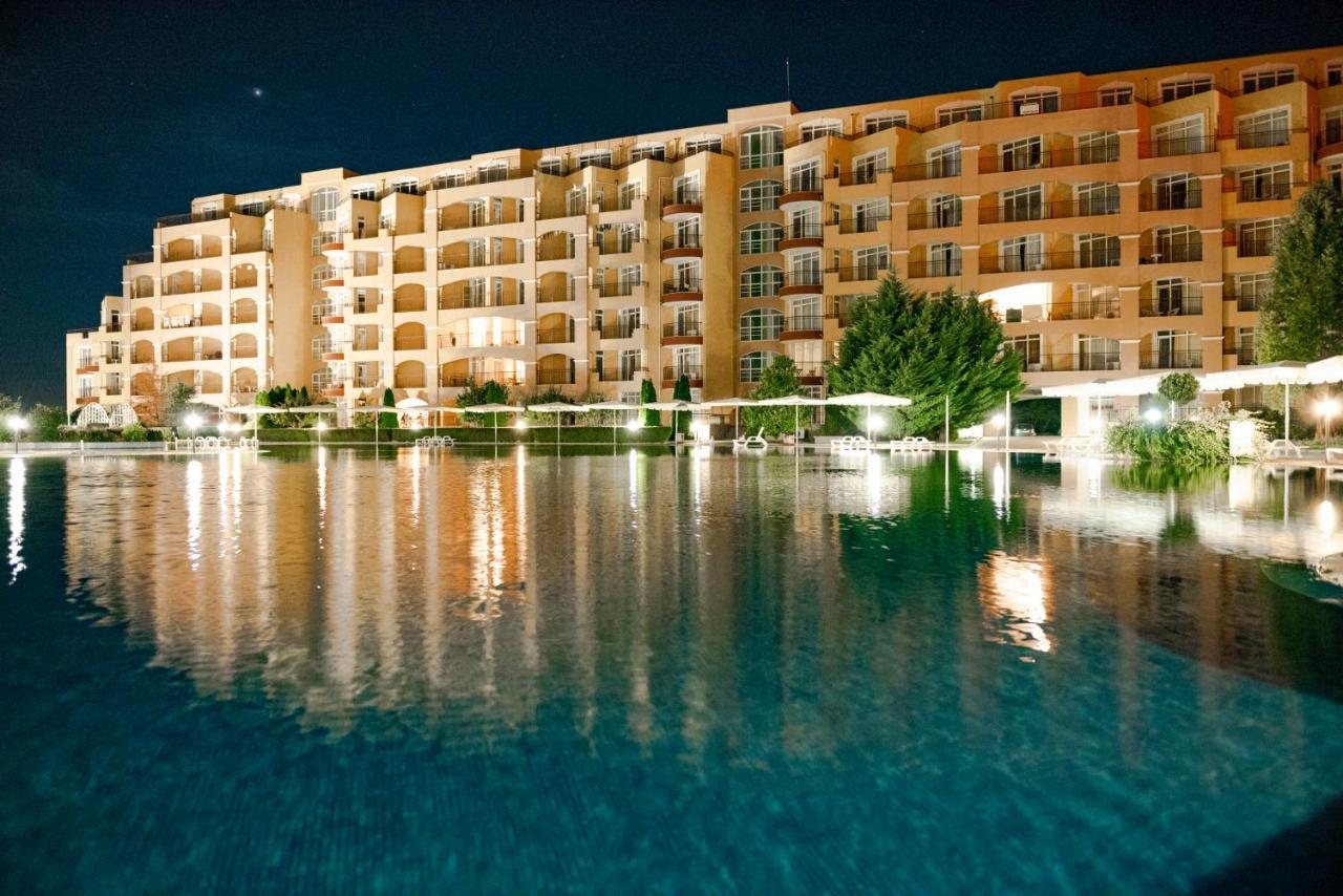 Menada Grand Resort Apartments Aheloy Exterior photo