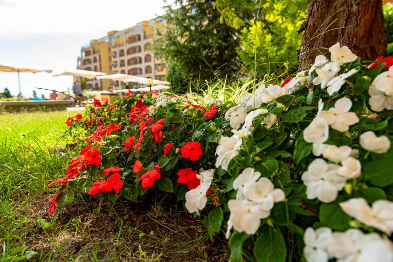 Menada Grand Resort Apartments Aheloy Exterior photo