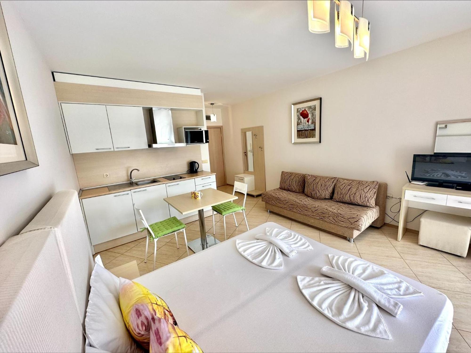 Menada Grand Resort Apartments Aheloy Room photo