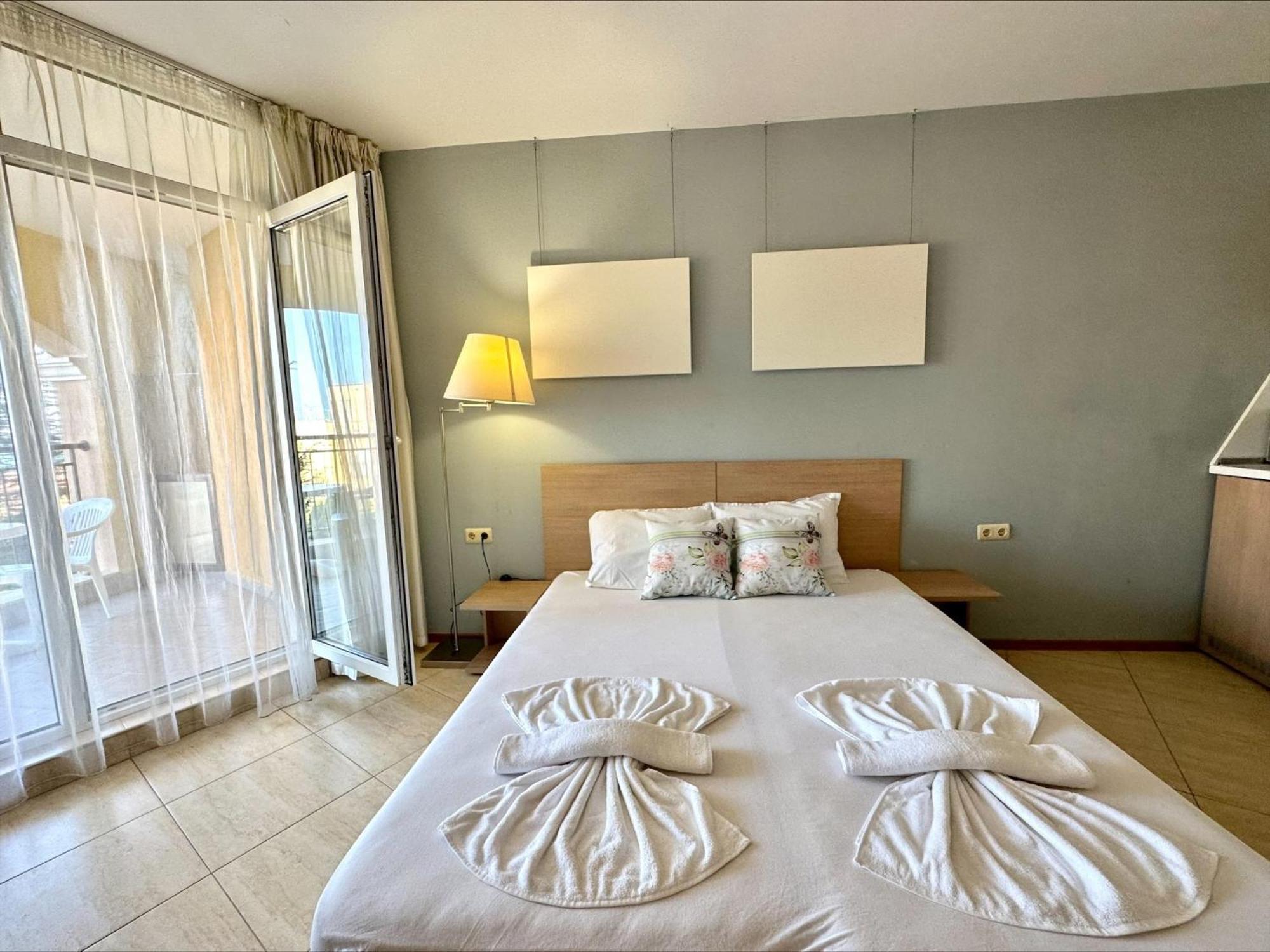 Menada Grand Resort Apartments Aheloy Room photo